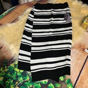 JENNIFER LOPEZ WRAP FRONT SKIRT SIZE XS